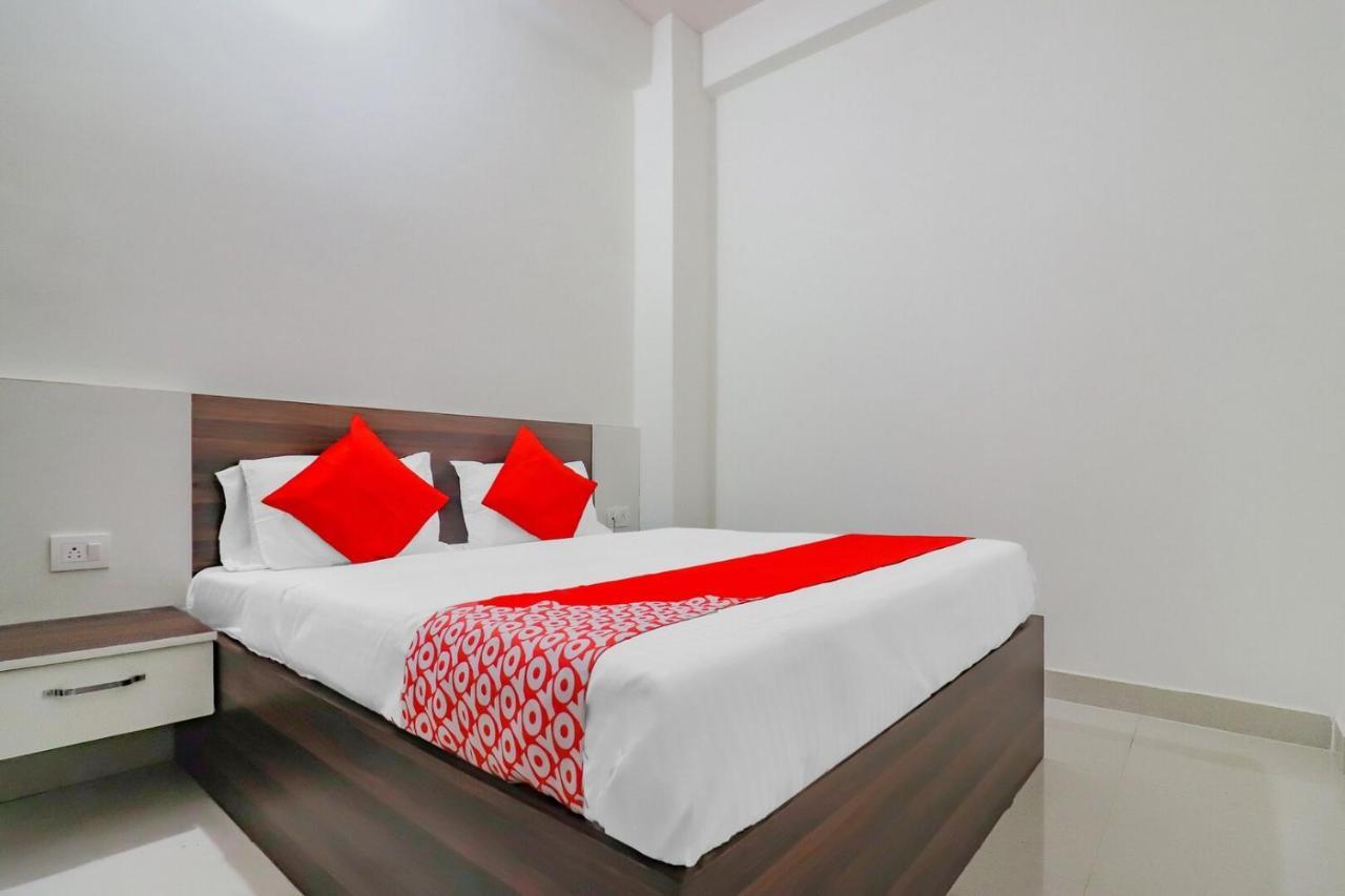 Rajlakshmi Guest House Mathura Exteriér fotografie