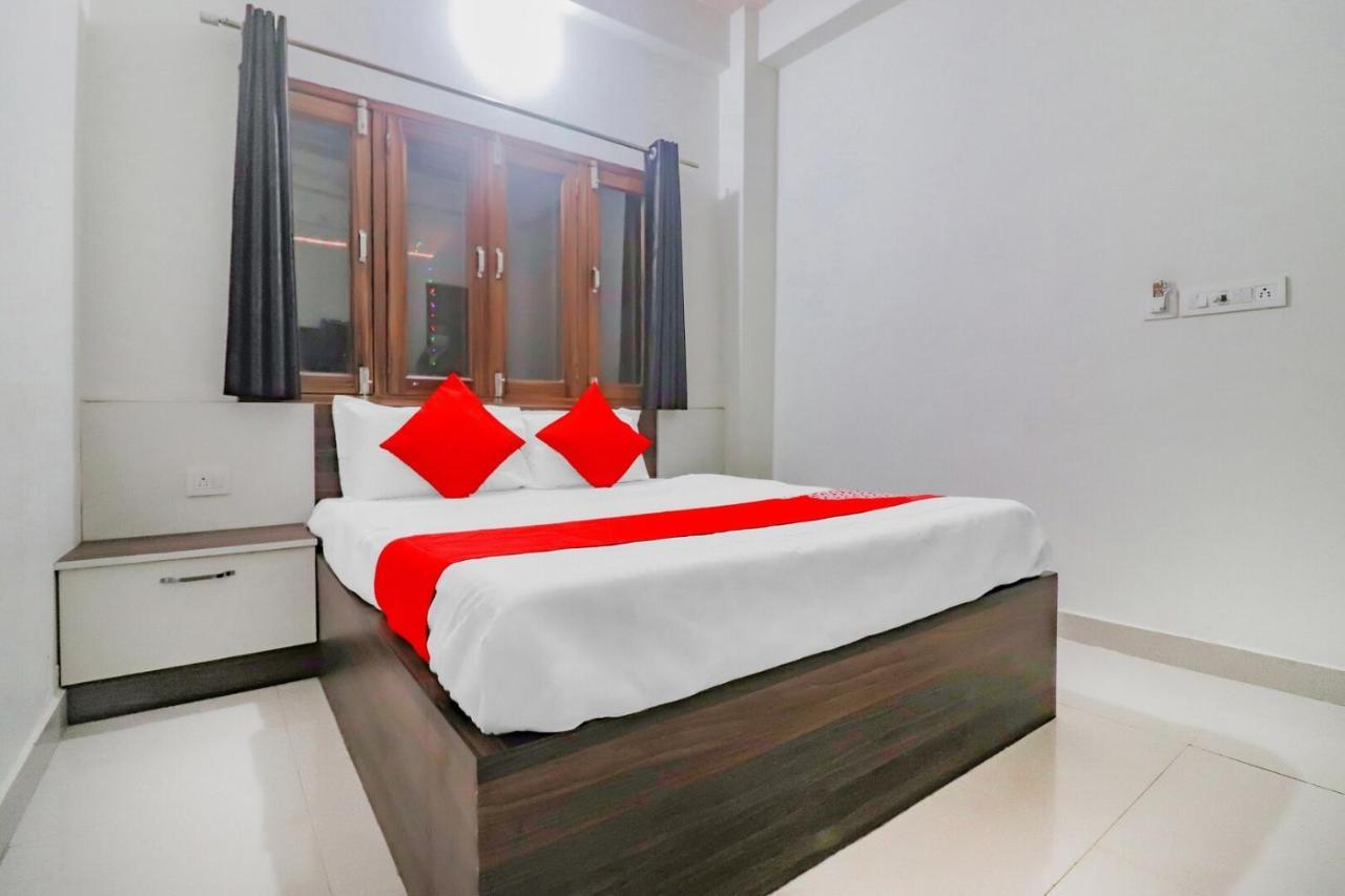 Rajlakshmi Guest House Mathura Exteriér fotografie