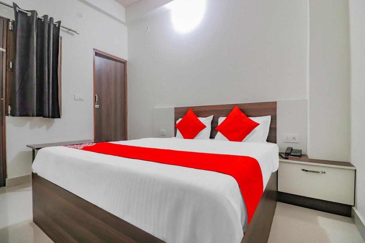 Rajlakshmi Guest House Mathura Exteriér fotografie